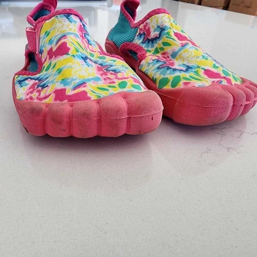 Newtz Water Shoes Pink Blue Tie Dye Velcro Closure Girls 11/12 Amphibian Cute